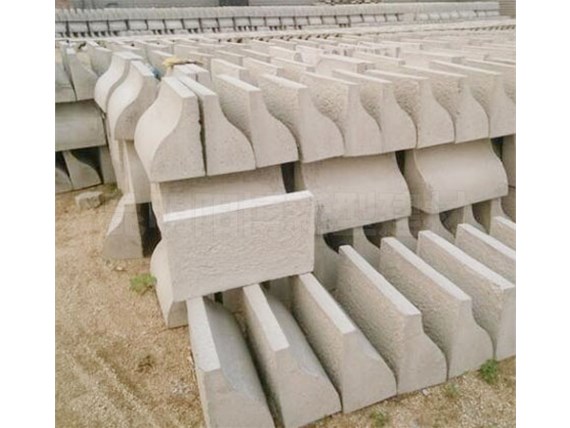 云南混凝土路沿石的施工工藝需要注意哪些細(xì)節(jié)？